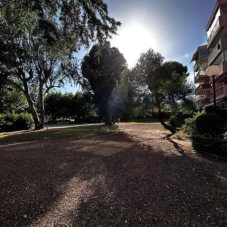 Nid Douillet A Frejus Avec Paking Prive & Loggia Ensoleillee - Proche Plages Exterior photo
