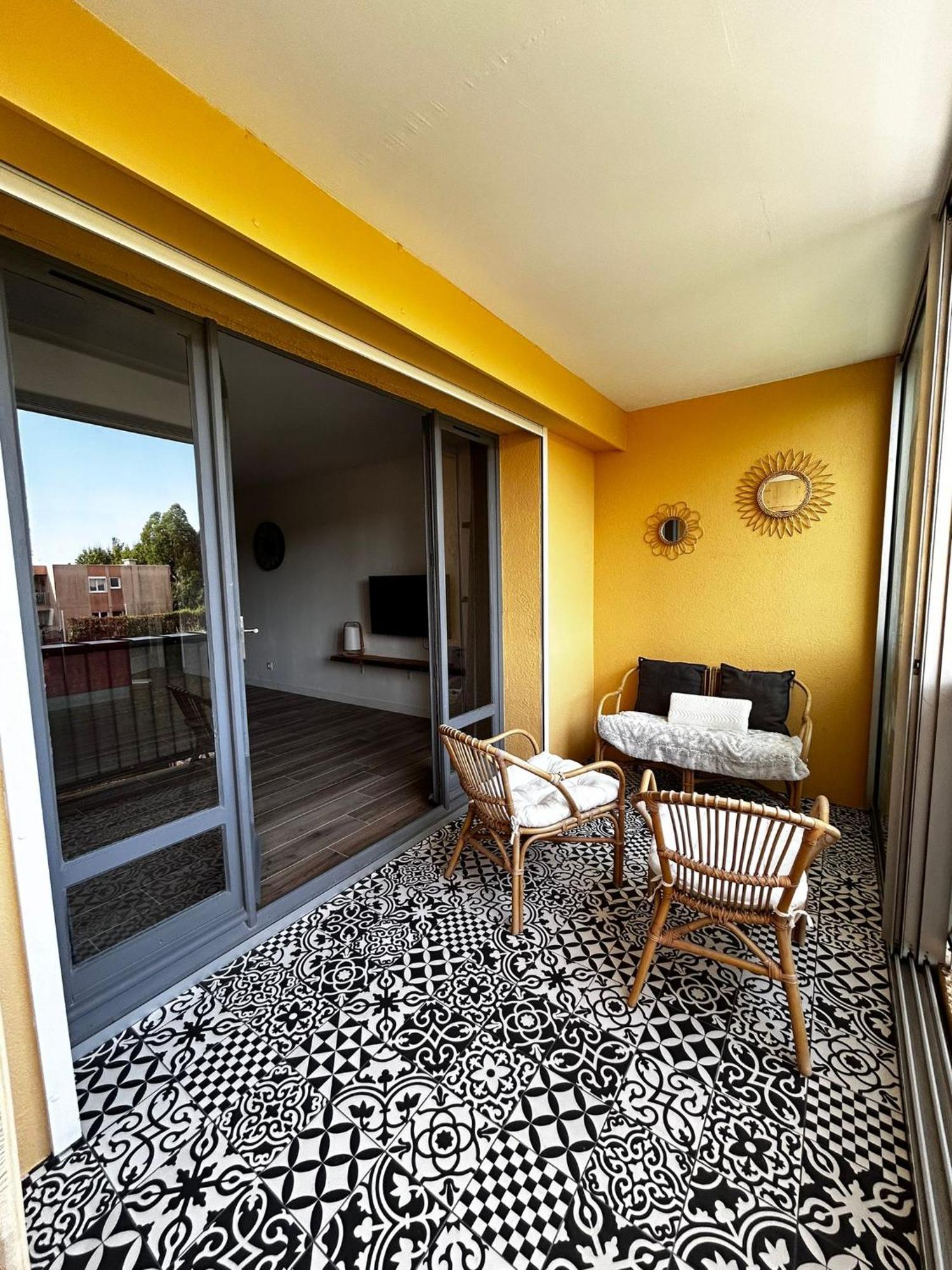 Appartement Nid Douillet A Frejus Avec Paking Prive & Loggia Ensoleillee - Proche Plages Fréjus